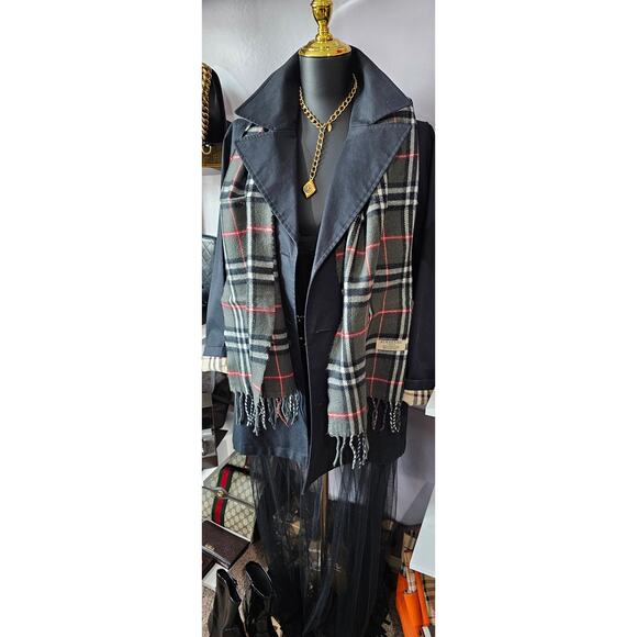 BURBERRY London 100% Lambswool Gray Scarf Shawl Nova Check Vintage (3) - Picture 2 of 9